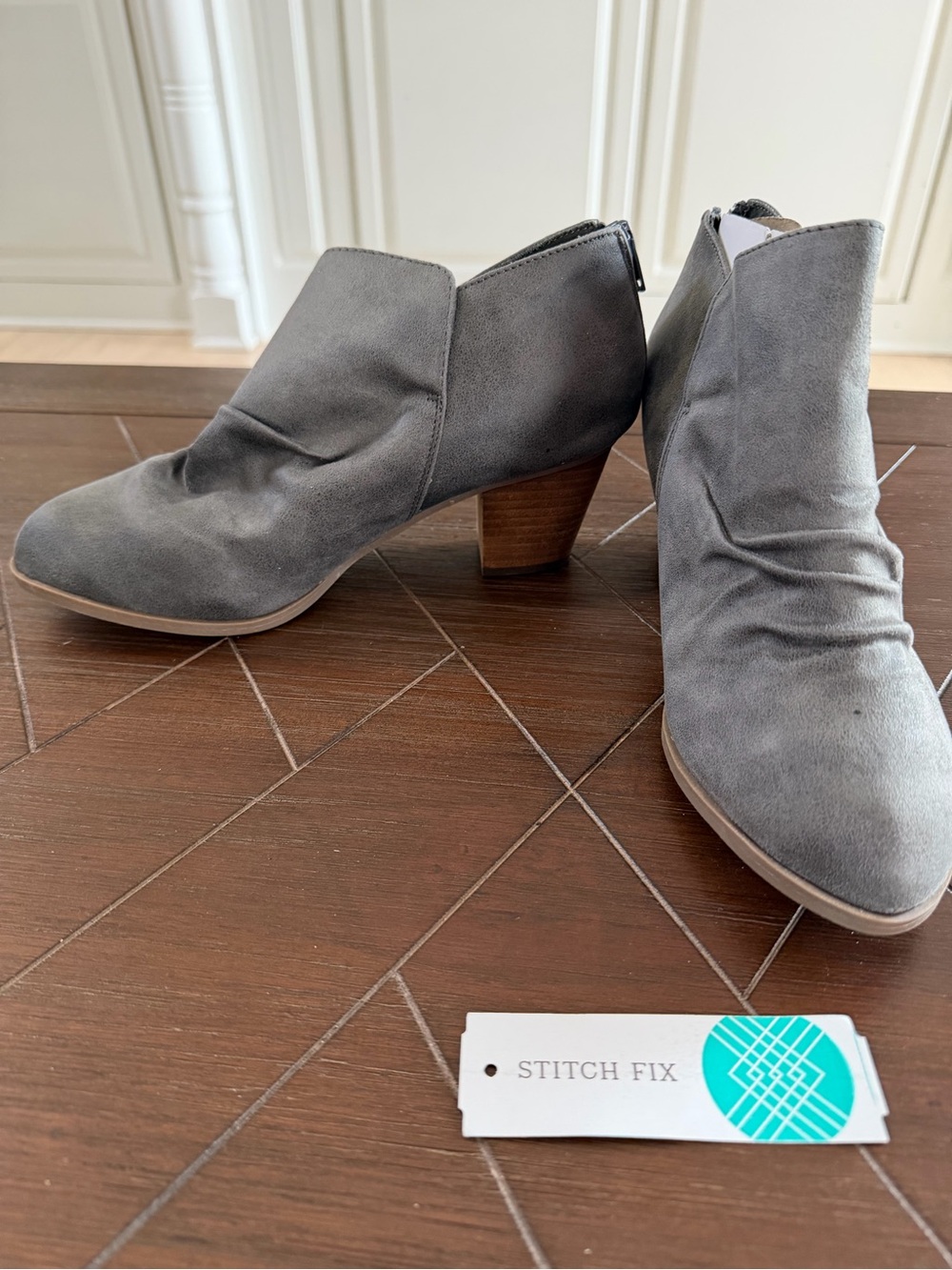Report Footwear Clarice Grey Heeled Booties Size 8.5W
